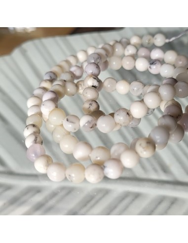 weisser afrikanischer Opal